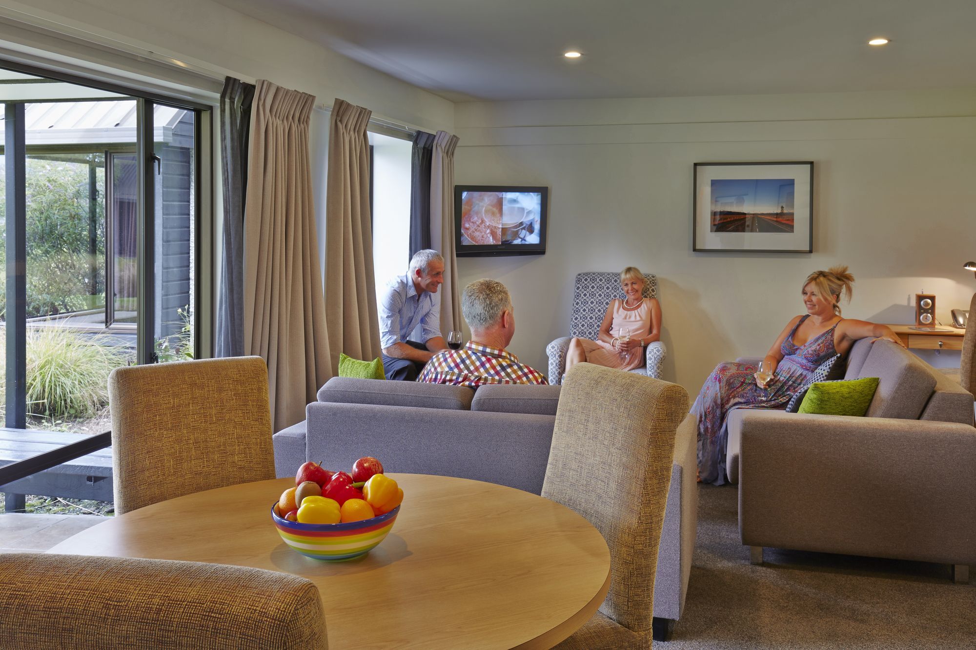Edgewater Hotel Wanaka Esterno foto