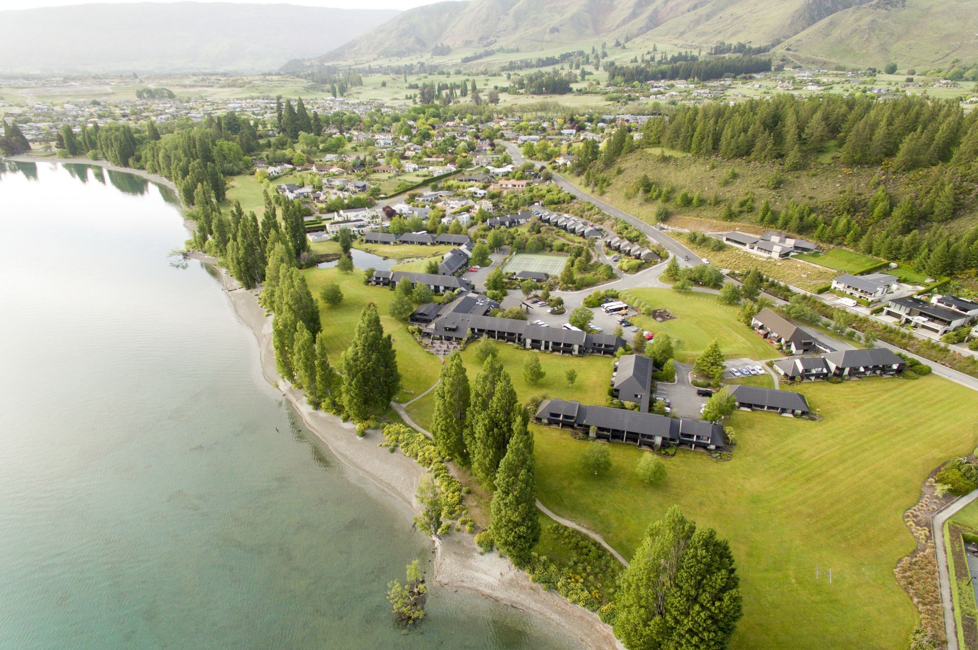 Edgewater Hotel Wanaka Esterno foto